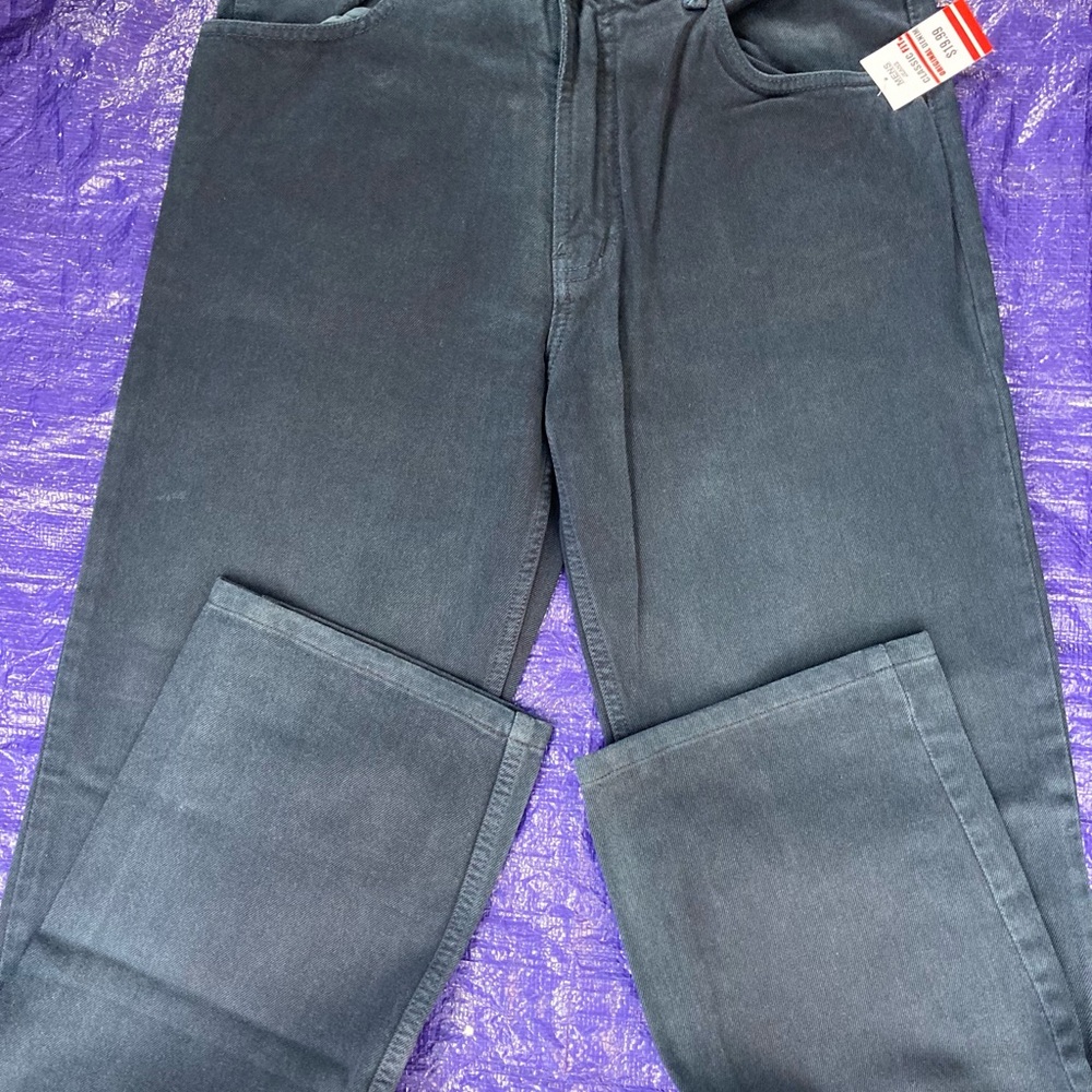Men Classic Denim Jeans Size 32/30 Brand New